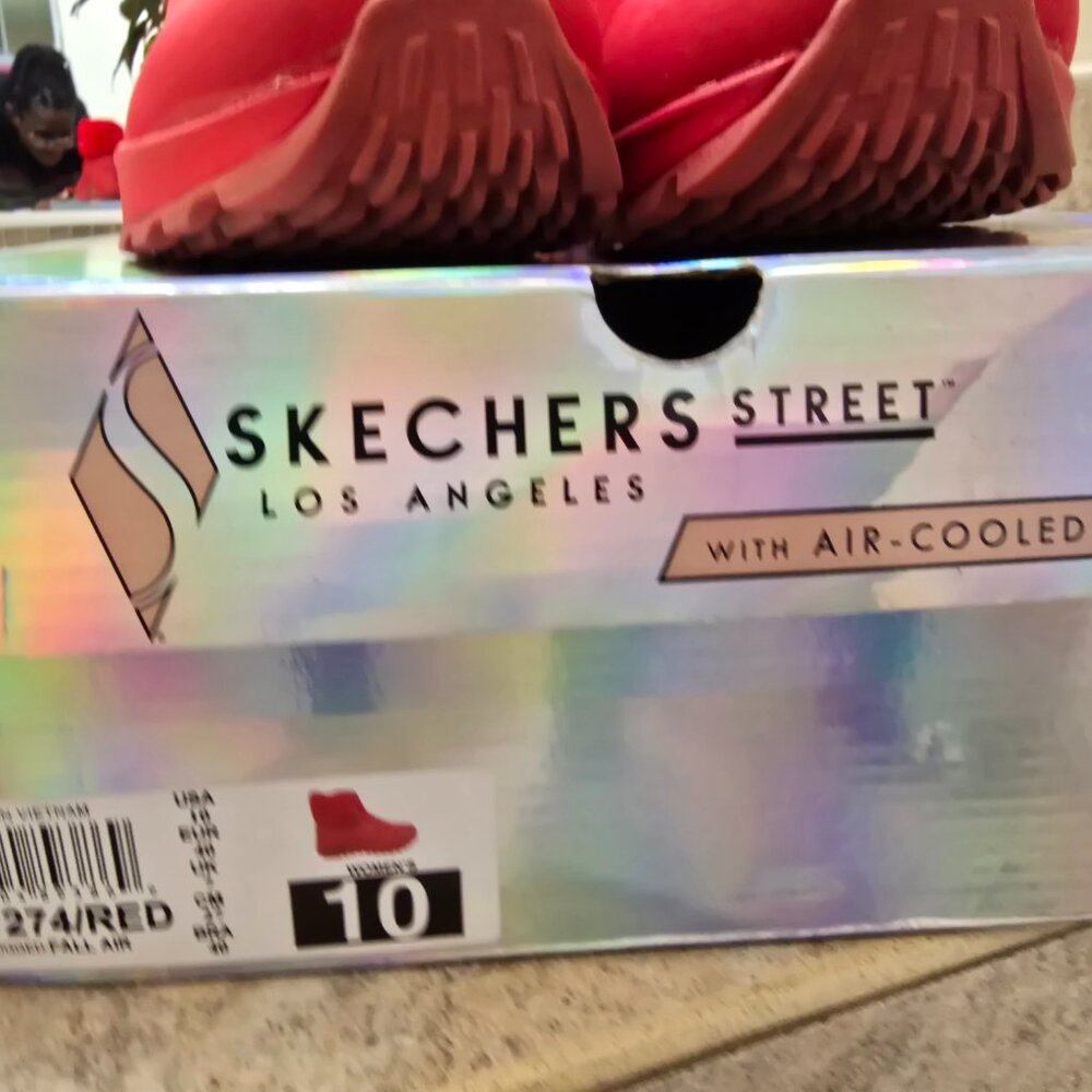 Skechers Red Ankle booties Size 10 - Picture 2 of 5